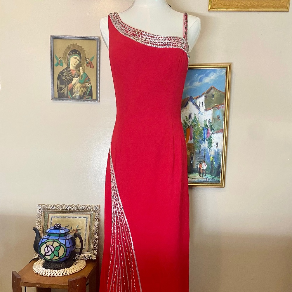 Ladies Size Large Beaded Red Formal Dress